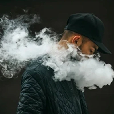 มีอะไรอยู่ในของเหลวบุหรี่ไฟฟ้า Vape?